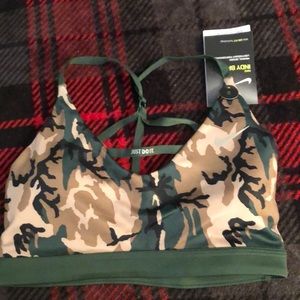 Nike bra. New with tag
